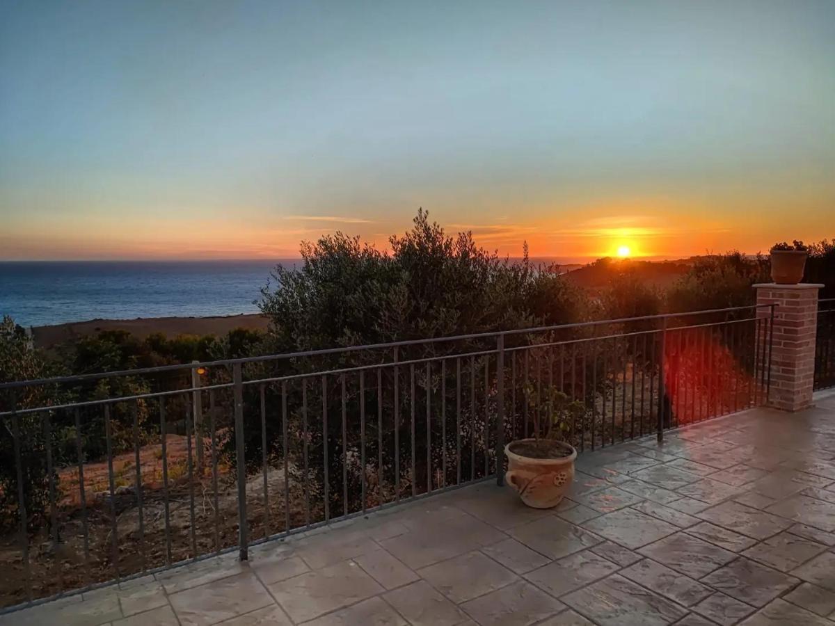 Vila Il Casale Di Bovo Marina Montallegro Exteriér fotografie